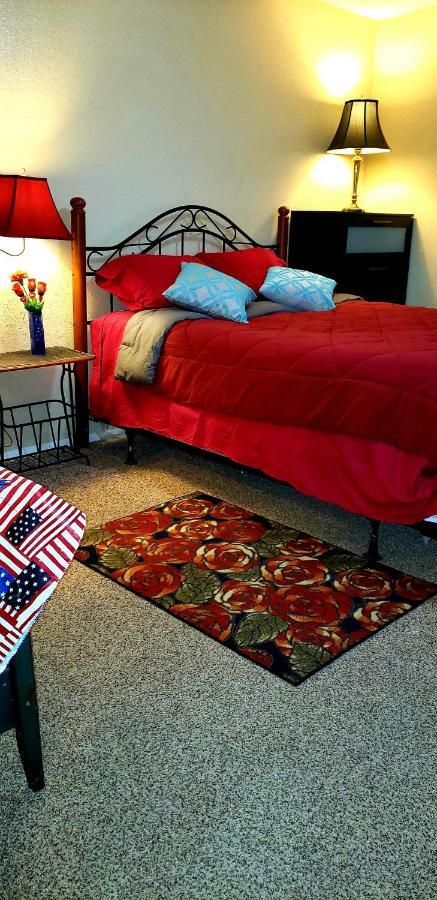Cozy Condo Houston Esterno foto
